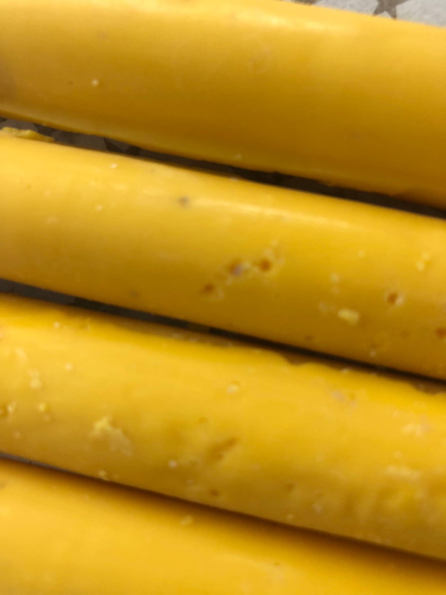 Mid-Hi Temp Wax Play Candles
