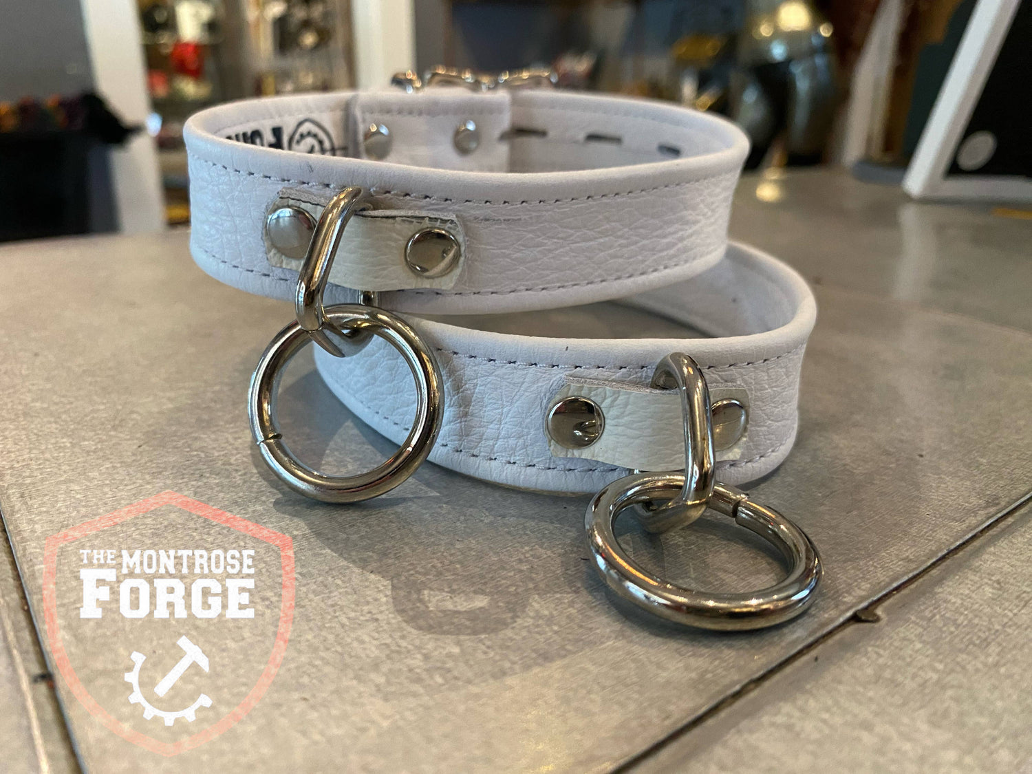 Montrose Forge  Locking Leather Collar