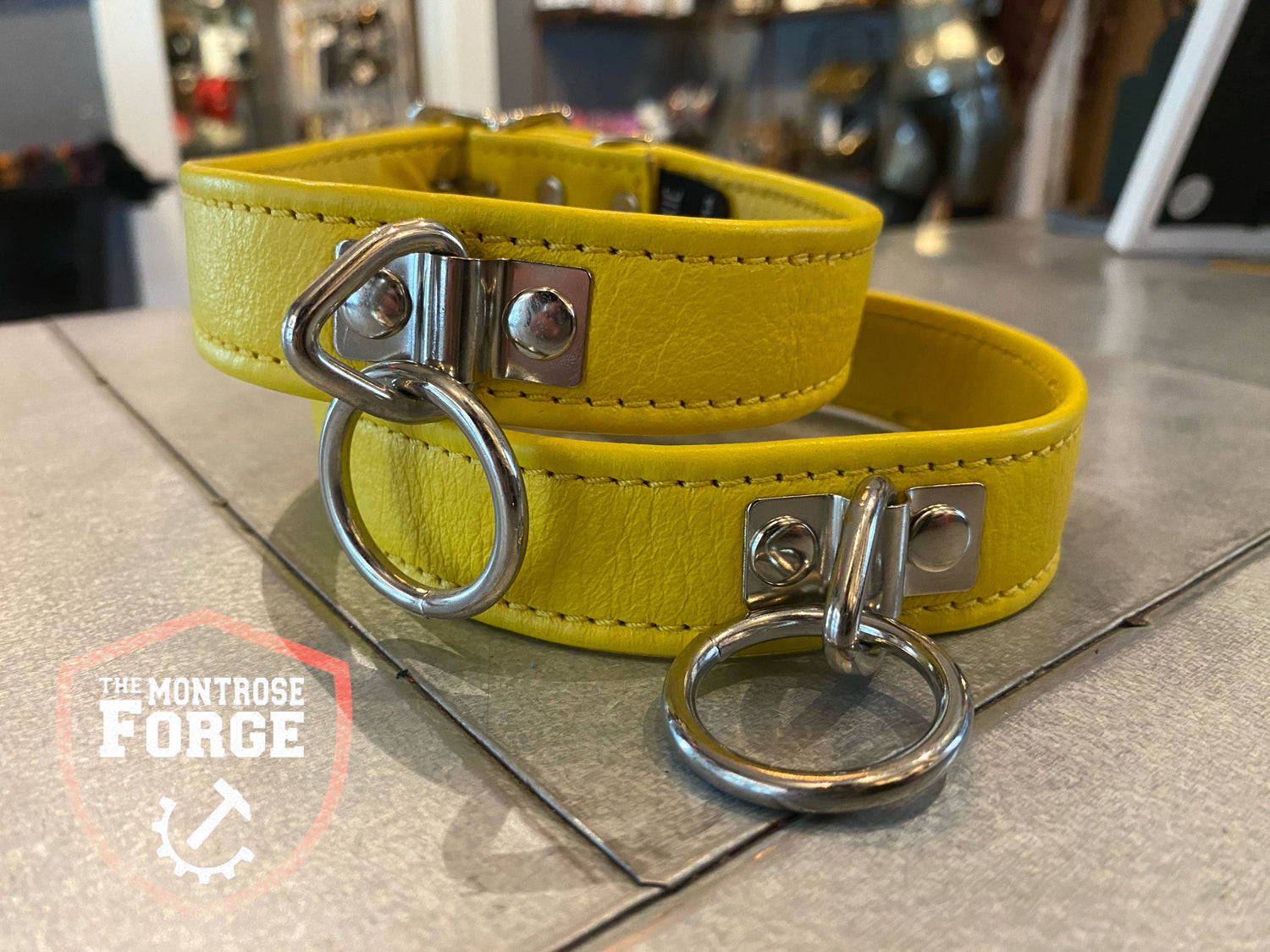 Montrose Forge  Locking Leather Collar